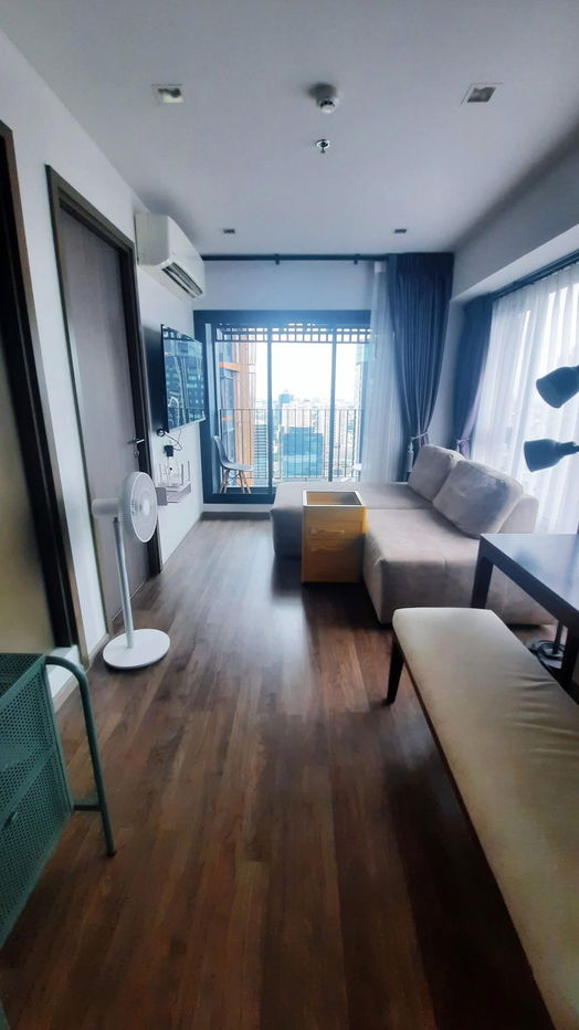 Life Ladprao                            Valley