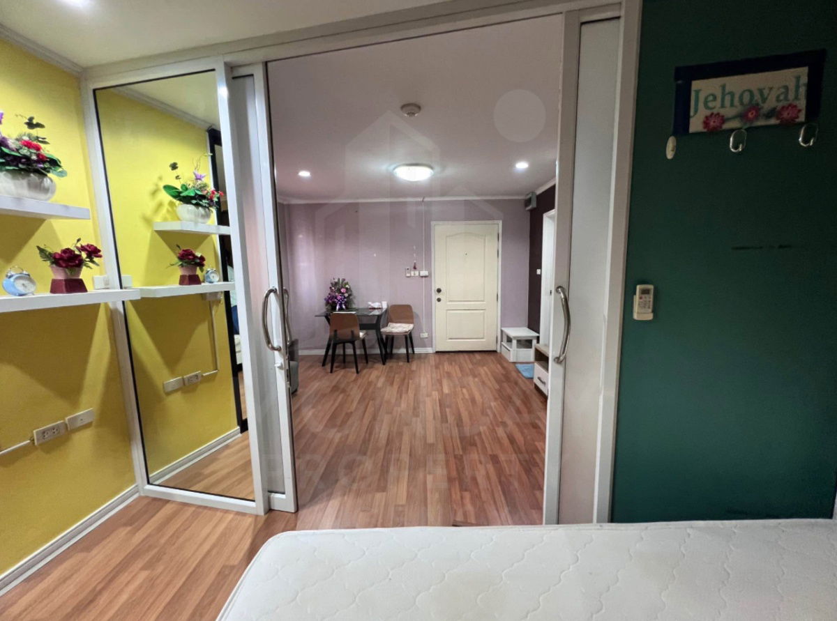 📌 急租：LUMPINI PLACE NARATHIWAT 24 漂亮房间，家具齐全，可入住。MD-95296