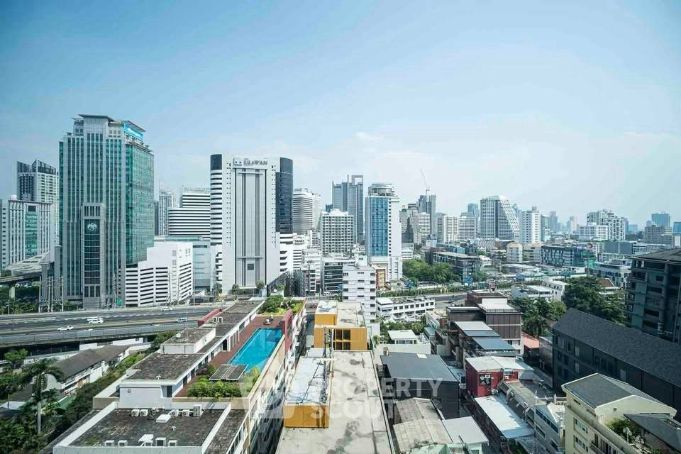 คอนโด 2 ห้องนอน แอท แอทธินี เรสซิเด้นซ์ ใกล้ BTS เพลินจิต (ID 2300702)