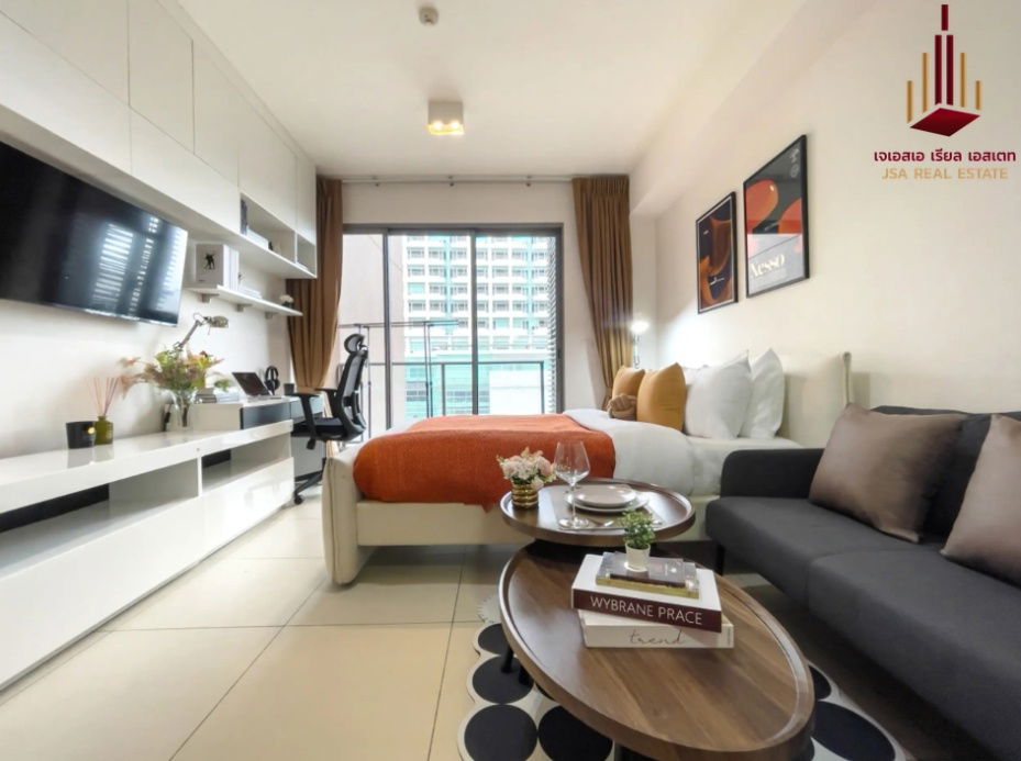 ✨ For Rent: The Lofts Ekkamai Condo ✨  💰 Only 28,000 THB/month