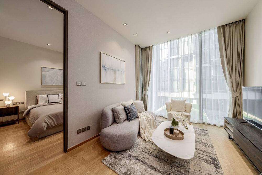 TA7962📲LineID @556ryccg🚄21 Bedroom 44 sqm Floor2 28Chidlom Fully furnished near BTS Chit Lom, Central Chidlom