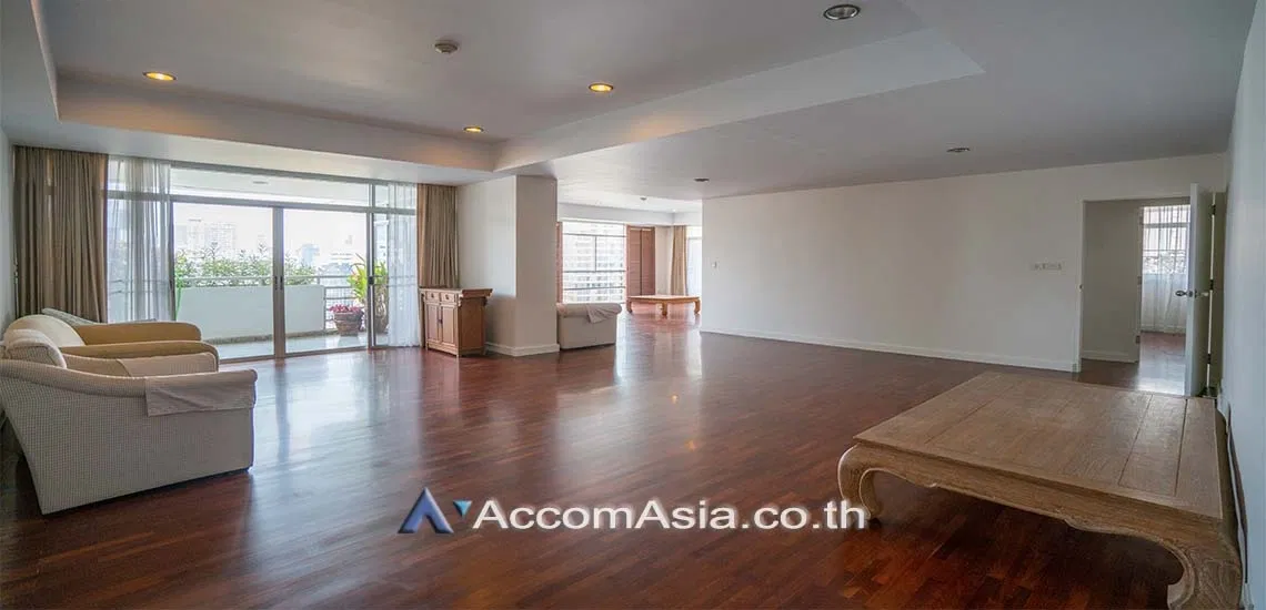 🔼🔽 AccomA 📩 Condominium with classic interiors and greenery balcony in Sukhumvit (1519223)