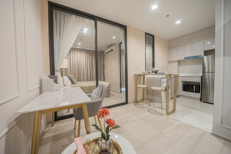 Life One Wireless for Rent | Luxury Condo near BTS Ploenchit & Central Embassy