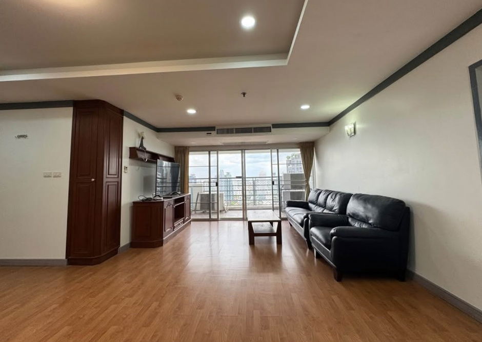 TA7991📲LineID @556ryccg🚄3 Bedroom 120 sqm Floor28 Fully furnished The Waterford Diamond Sukhumvit30/1 near BTS Phromphong, BTS Thonglor