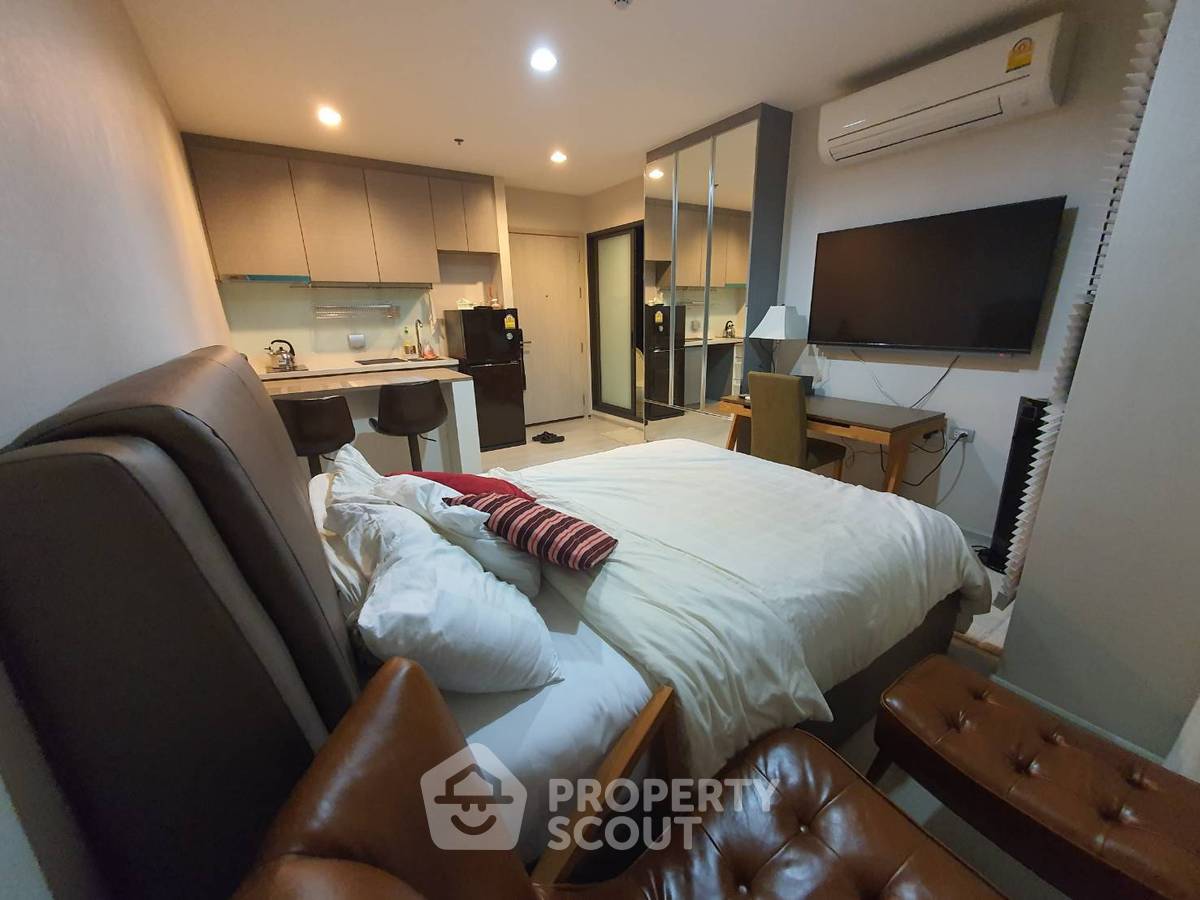 1-BR Condo at Rhythm Sukhumvit 36-38 near BTS Thong Lor (ID 2298200)