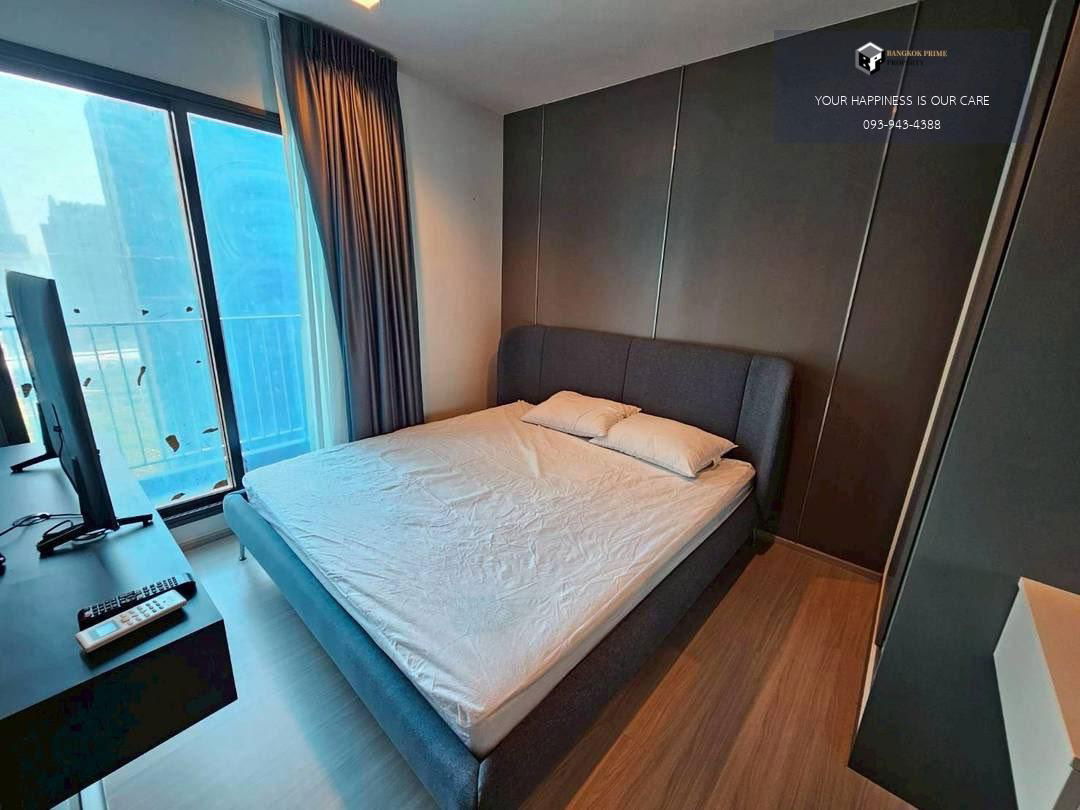 生活阿索克 - 拉玛九世 |