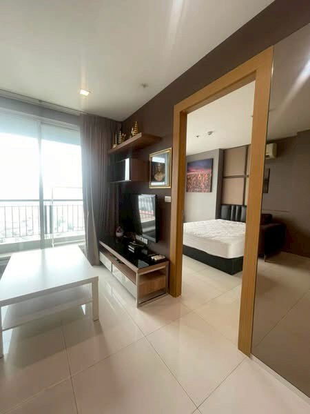 Rhythm Ratchada -      Huai Khwang