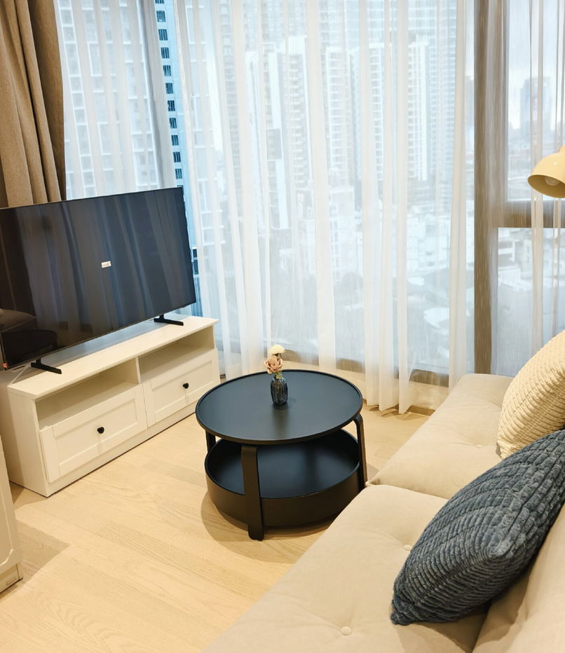 Condo for rent: Ashton Asoke – Rama 9, ready to move in. If interested, contact Line @goodmanpro or call 0999029192.