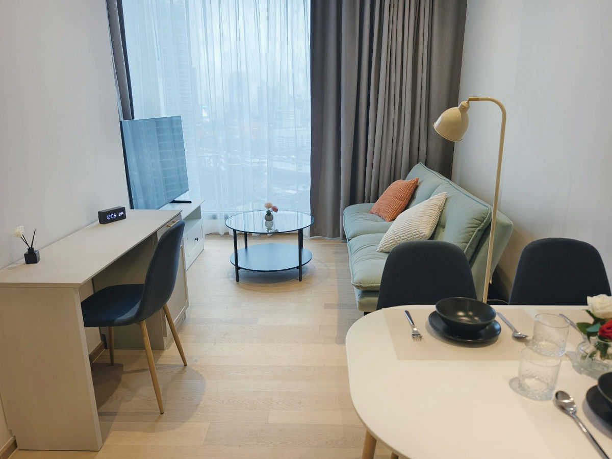 ให้เช่าคอนโด Ashton Asoke – Rama 9 พร้อมเข้าอยู่ สนใจติดต่อ Line @goodmanpro หรือโทร 0999029192