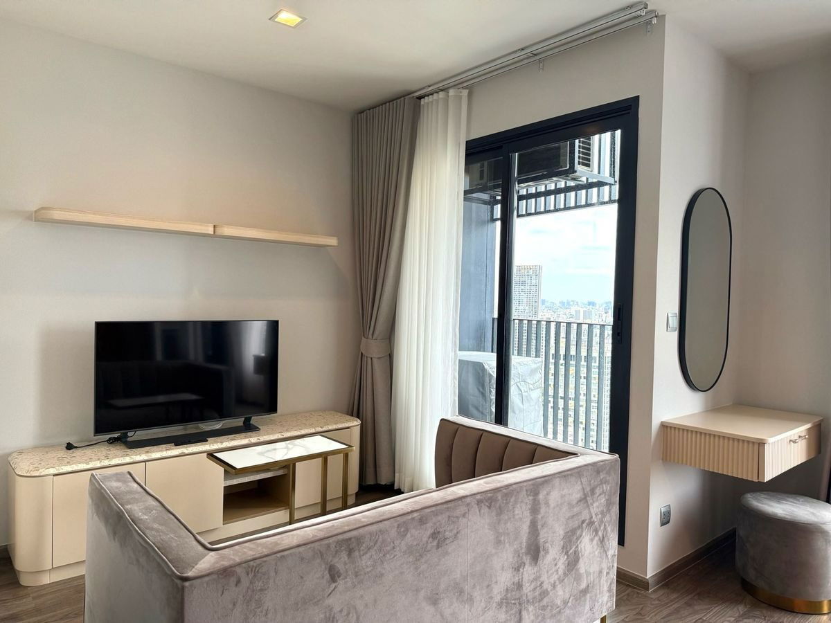 PFD-05748	Condo for Rent: Life Ladprao Valley Schedule a viewing ■ Line: @propertyfinder