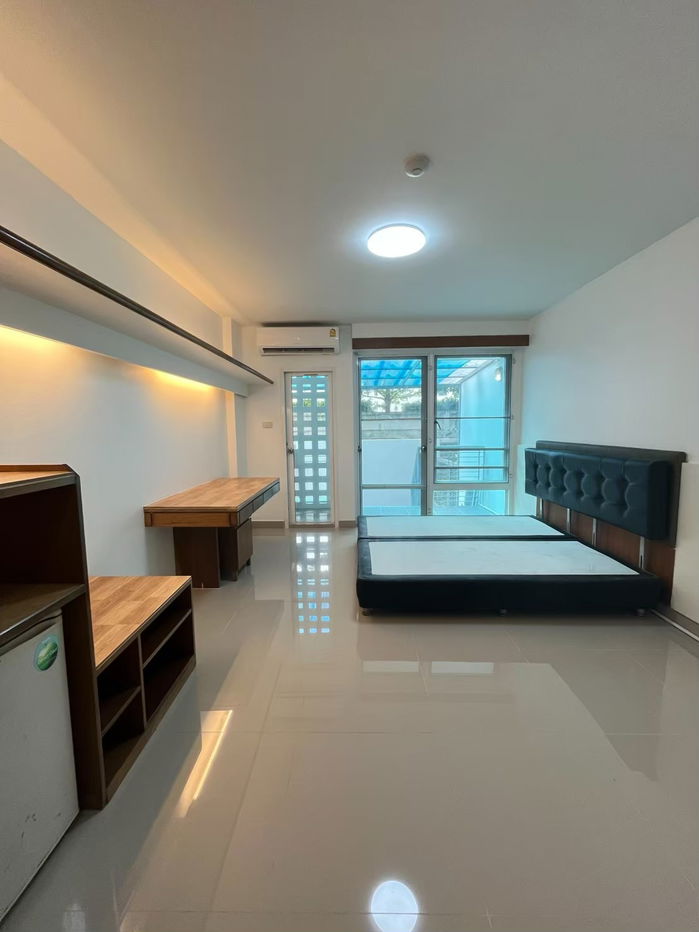 For rent I-HOUSE LAGUNA GARDEN RCA