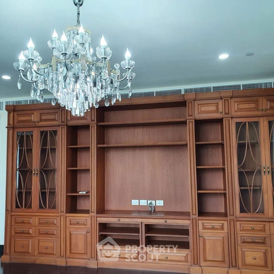 3-BR Condo at The Park Chidlom near BTS Chit Lom (ID 2221976)