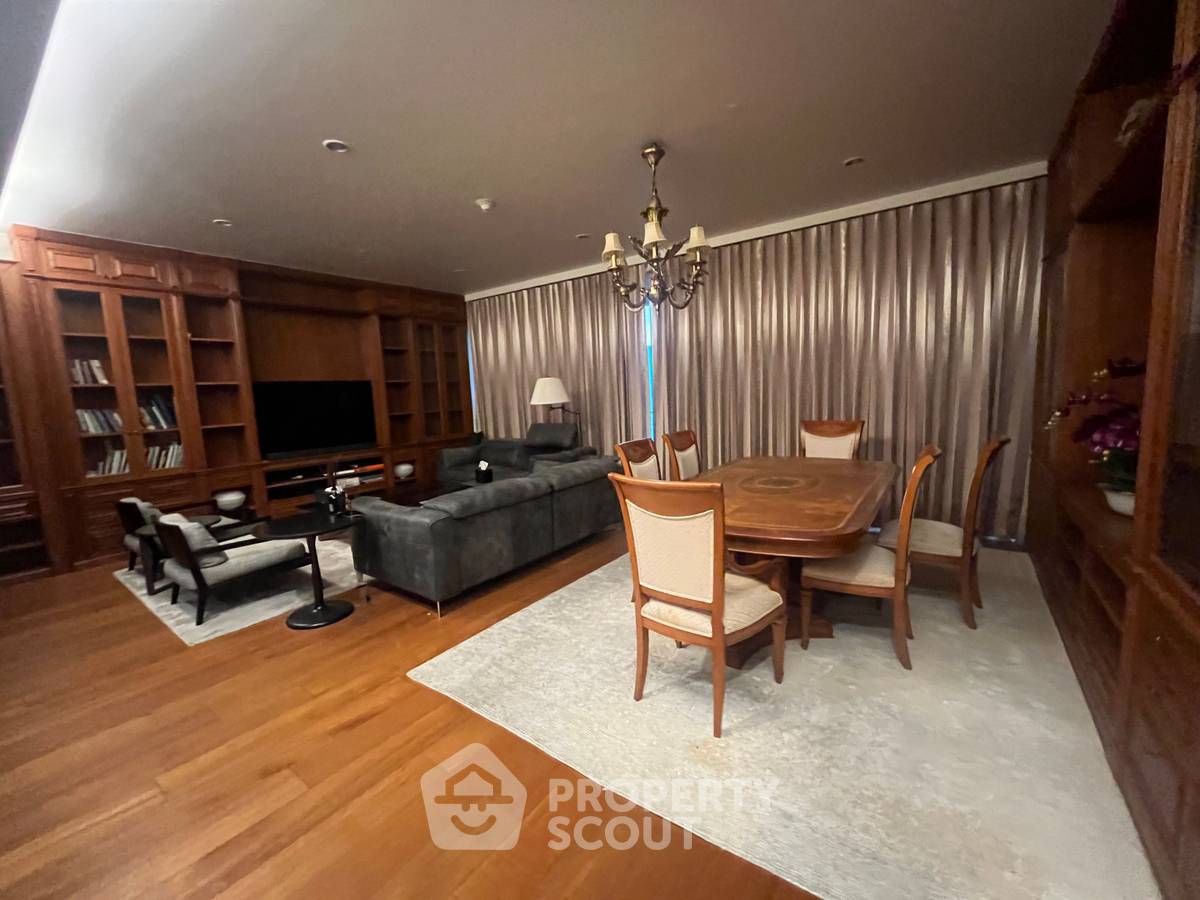 3-BR Condo at 185 Rajadamri near BTS Ratchadamri (ID 2104109)