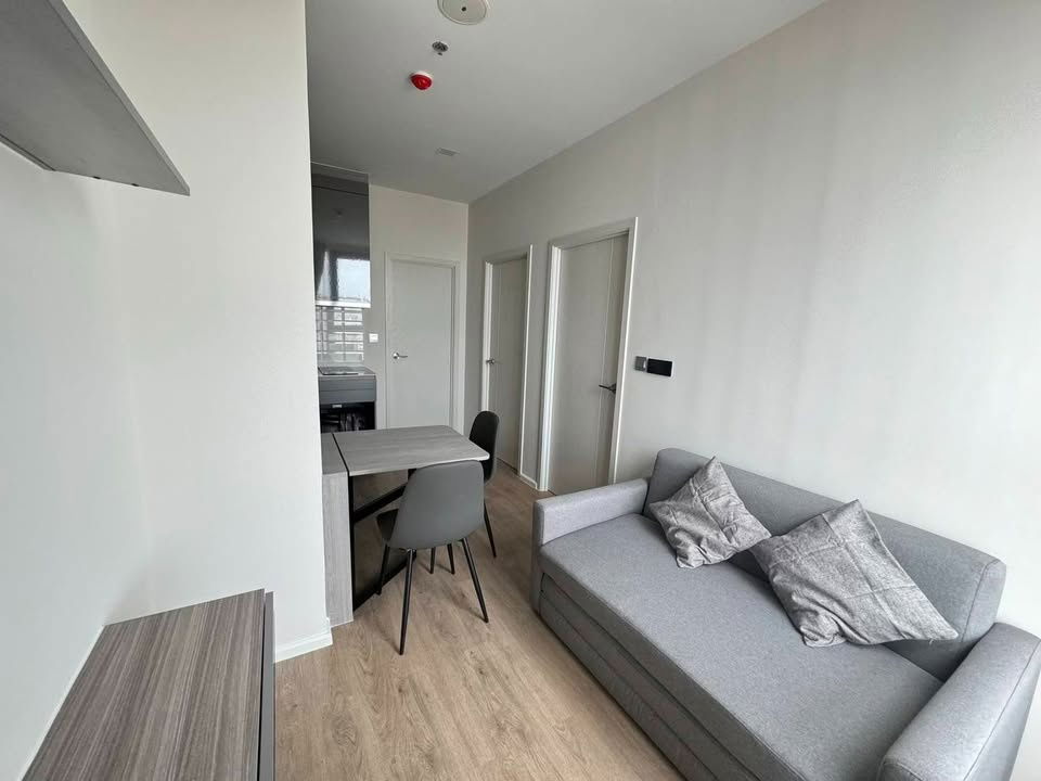 PFD-05759	Condo for Rent: Modiz Rhyme Ramkhamhaeng Schedule a viewing ■ Line: @propertyfinder