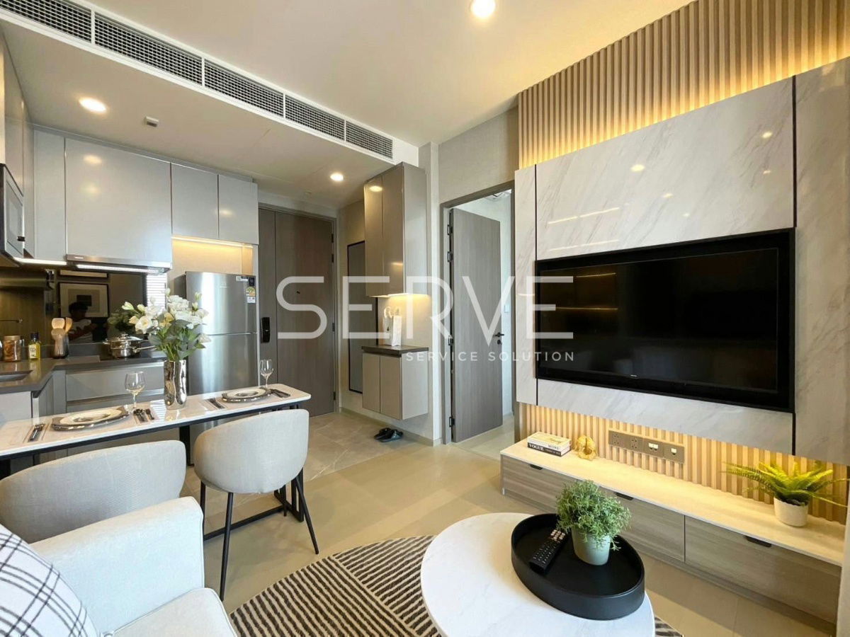 1 Bed Nice Room Good Location Super Luxury Condo Close to BTS Victory Monument 400 m. & King Power @ The EXTRO Phayathai Rangnam