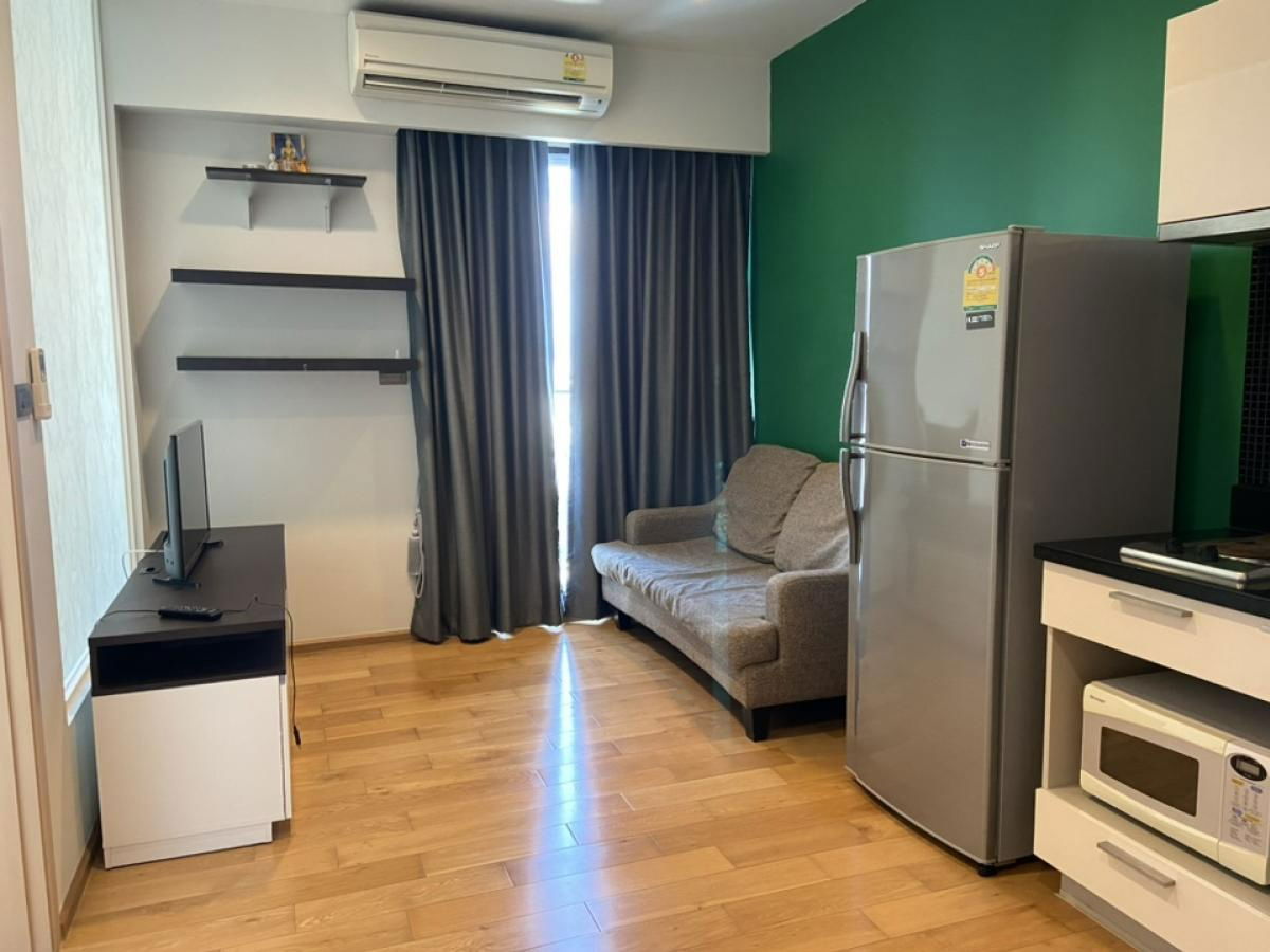 ✨ Washing machine included! Fuse Sathorn-Taksin Condo, 1 bedroom, 33 sq m, 12th floor, only 14,000 baht 🏡💖