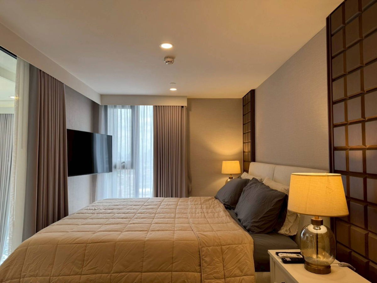 P-41368 Condo for rent Life Rama 4 - Asoke fully furnished (Confirm again when visit).