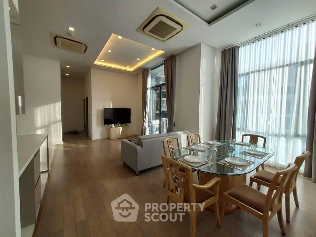 3-BR Condo at Trapezo Sukhumvit 16 near MRT Queen Sirikit National Convention Centre (ID 1922816)
