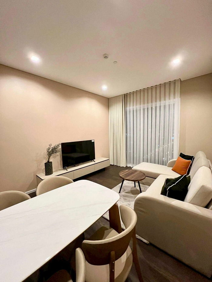For rent The Saint Residences 2beds, 70sqm., 29Fl, corner room Fully furnished 【Line: Yosita828】