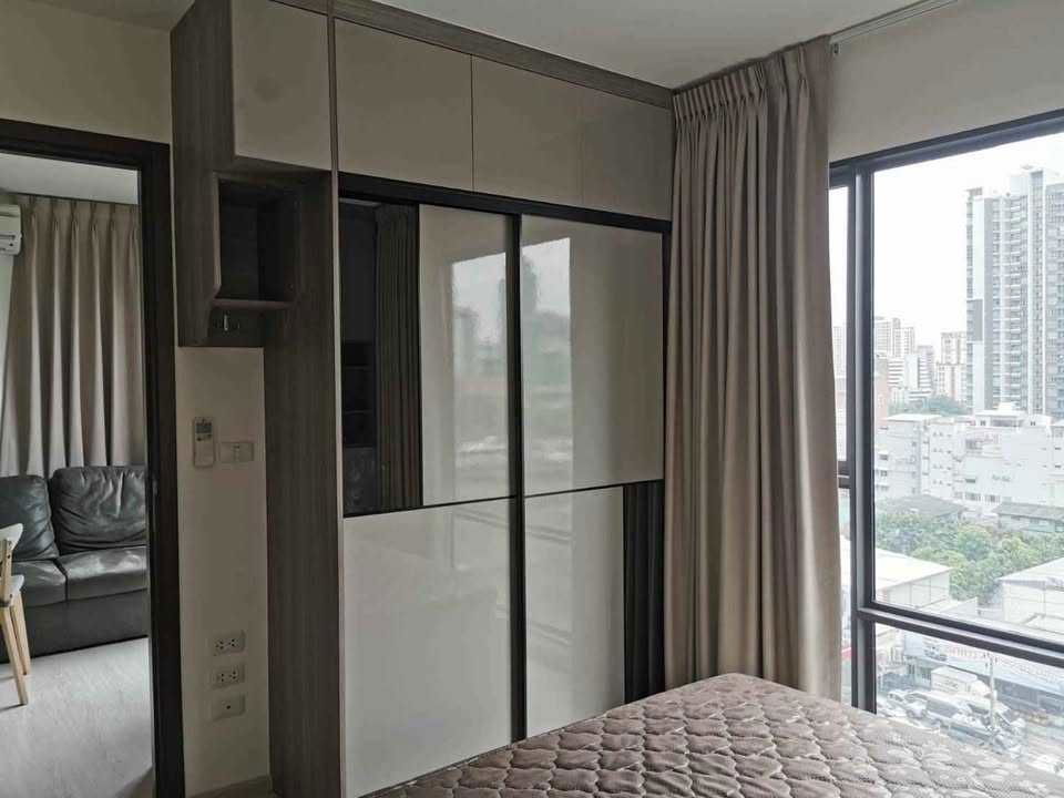 CD134 For Rent: Rhythm Asoke 1 | 2 Bedrooms | Corner Unit with Pool View | Fully Furnished