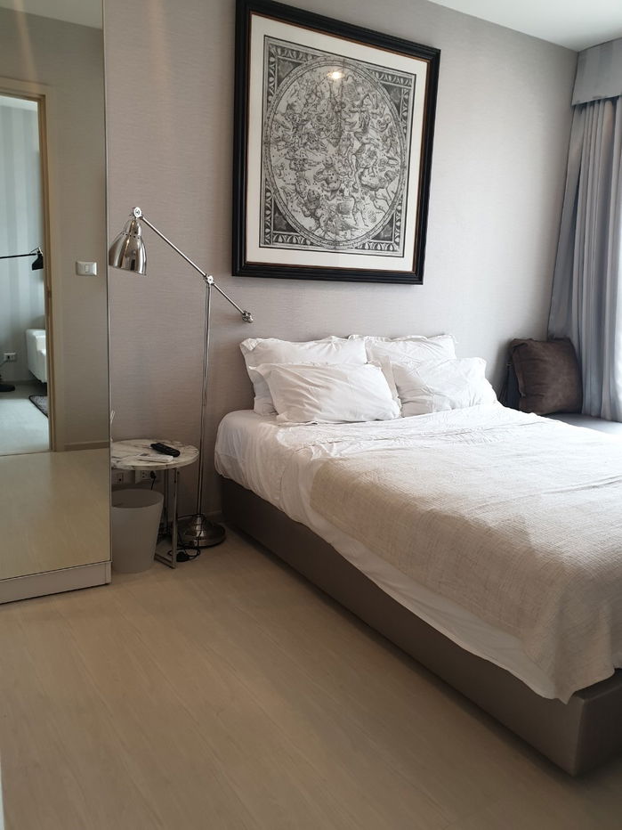 Rhythm sukhumvit 42 BTS Ekkamai / Gateway ekkamai 1 Bedroom 356 sqm high floor