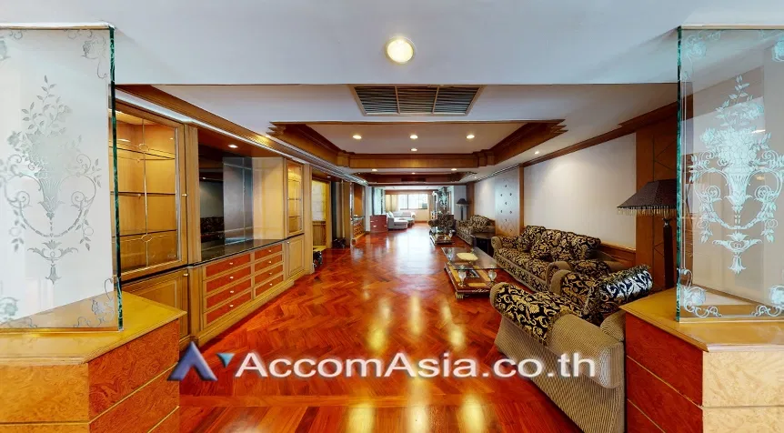 🔼🔽 AccomA 📩 Charming Thai-style condominium with classic wooden accents (1510793)