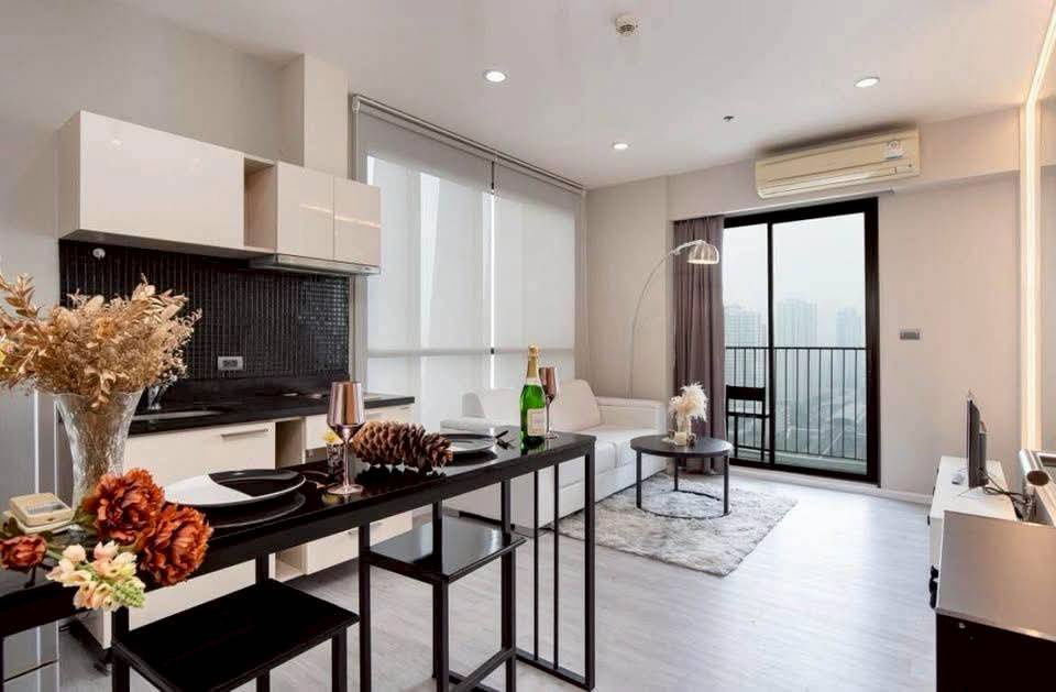 ★ Fuse Sathorn-Taksin ★ 35 sq m., 26th floor , ★Next to BTS Wongwian Yai ★ Fully furnished ★