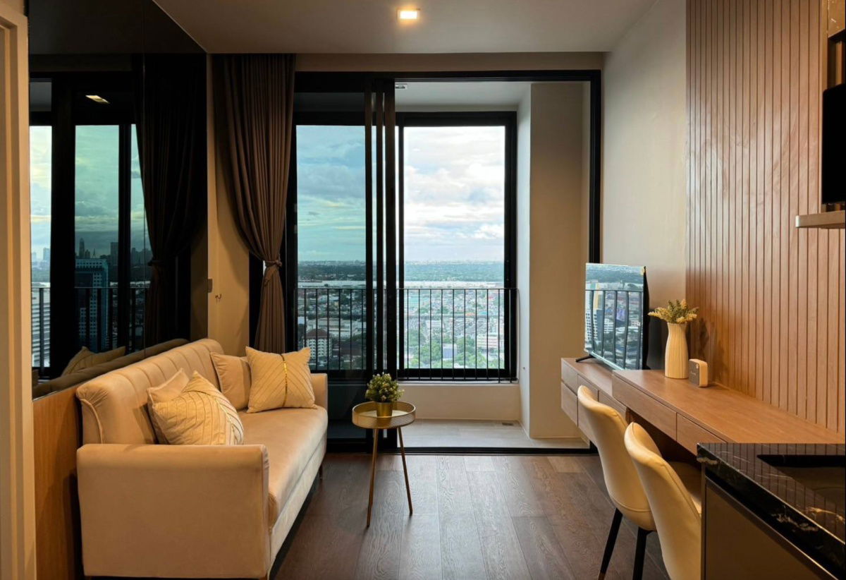 Ideo Q Sukhumvit36. 1bed 31sqm. Line id: @pfagent