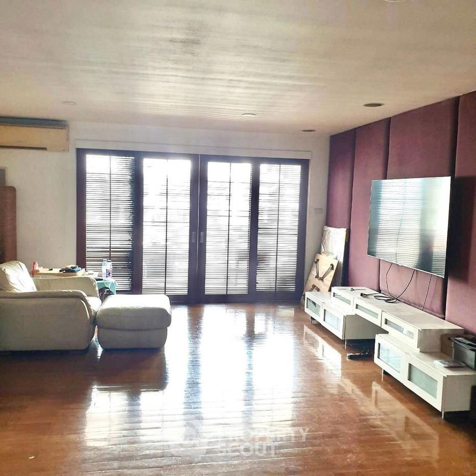 4-BR Condo at Regent On The Park 2 (Sukhumvit 61) Condominium near BTS Thong Lor (ID 1165973)