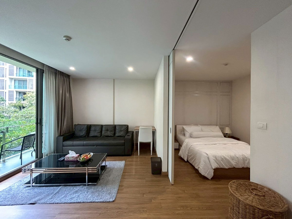 For rent, Nimmana Condominium, swimming view and beautiful unit, 23000 baht per month,  Tell (0955752068 Khun Chompoo)