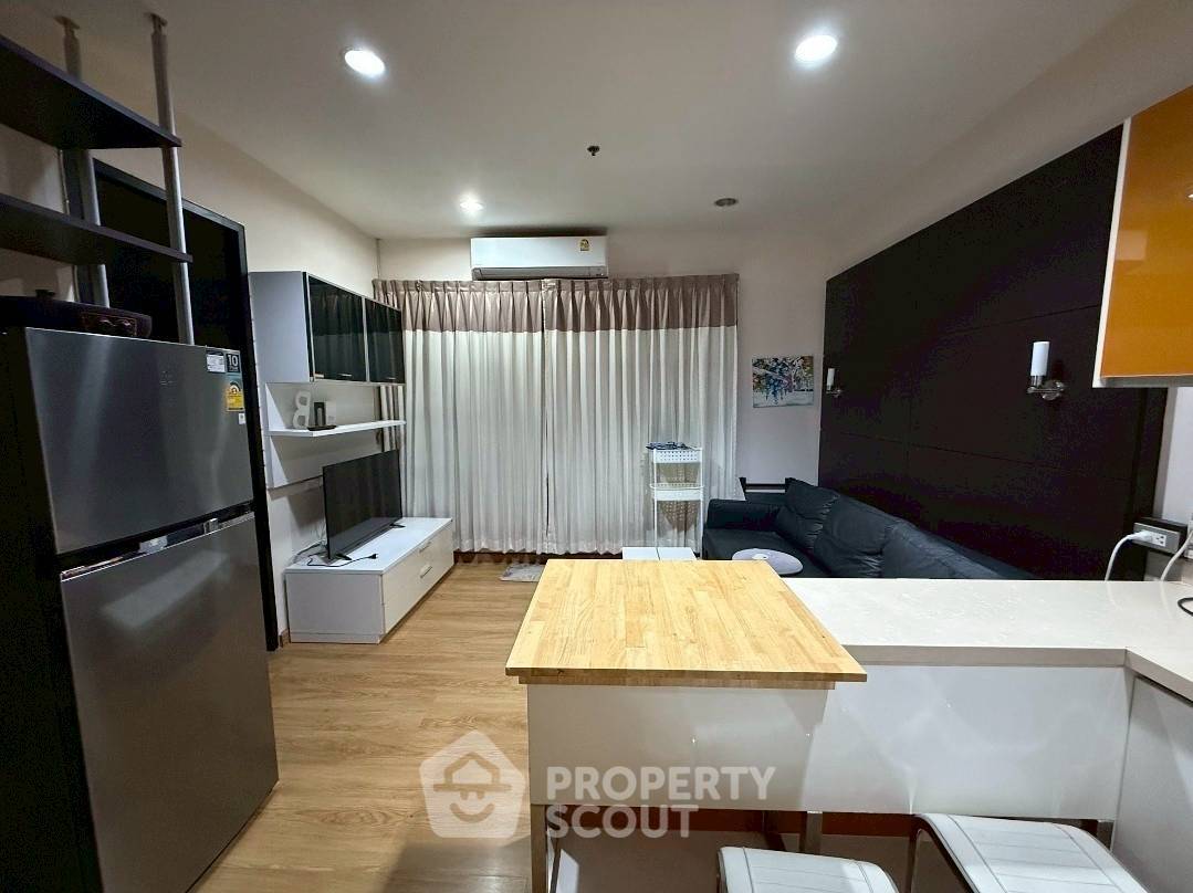 2-BR Condo at Baan Klang Krung Siam-Pathumwan Condominium near BTS Ratchathewi (ID 2316819)