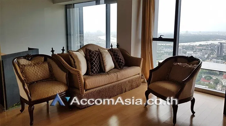 🔼🔽 AccomA 📩 Bright corner condominium with large kitchen in Sathorn (1516610)