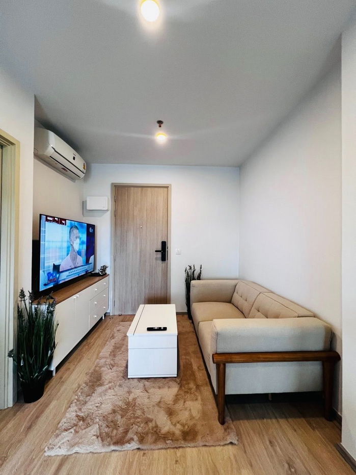 ให้เช่า 1 ห้องนอน ครัวปิด เฟอร์นิเจอร์ครบ วิวแม่น้ำ