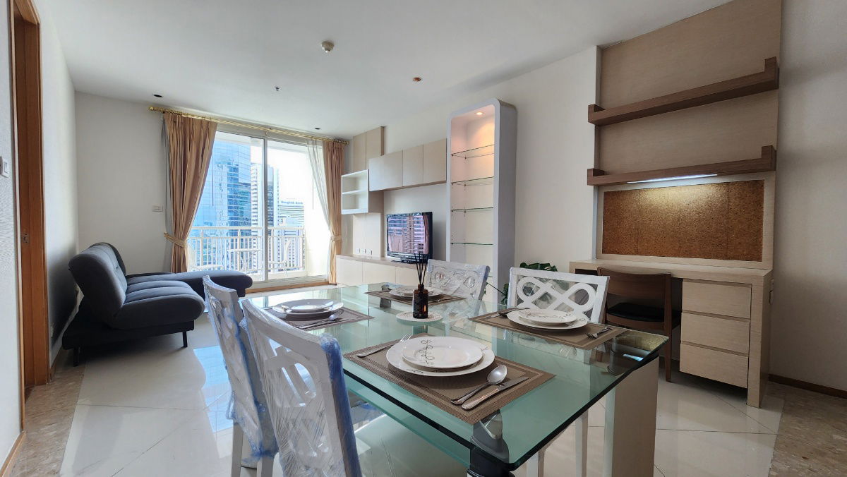 The Empire Place | 1 Bedroom For rent High Floor with Modern Style Nice Kitchen and in CBD Bangkok
