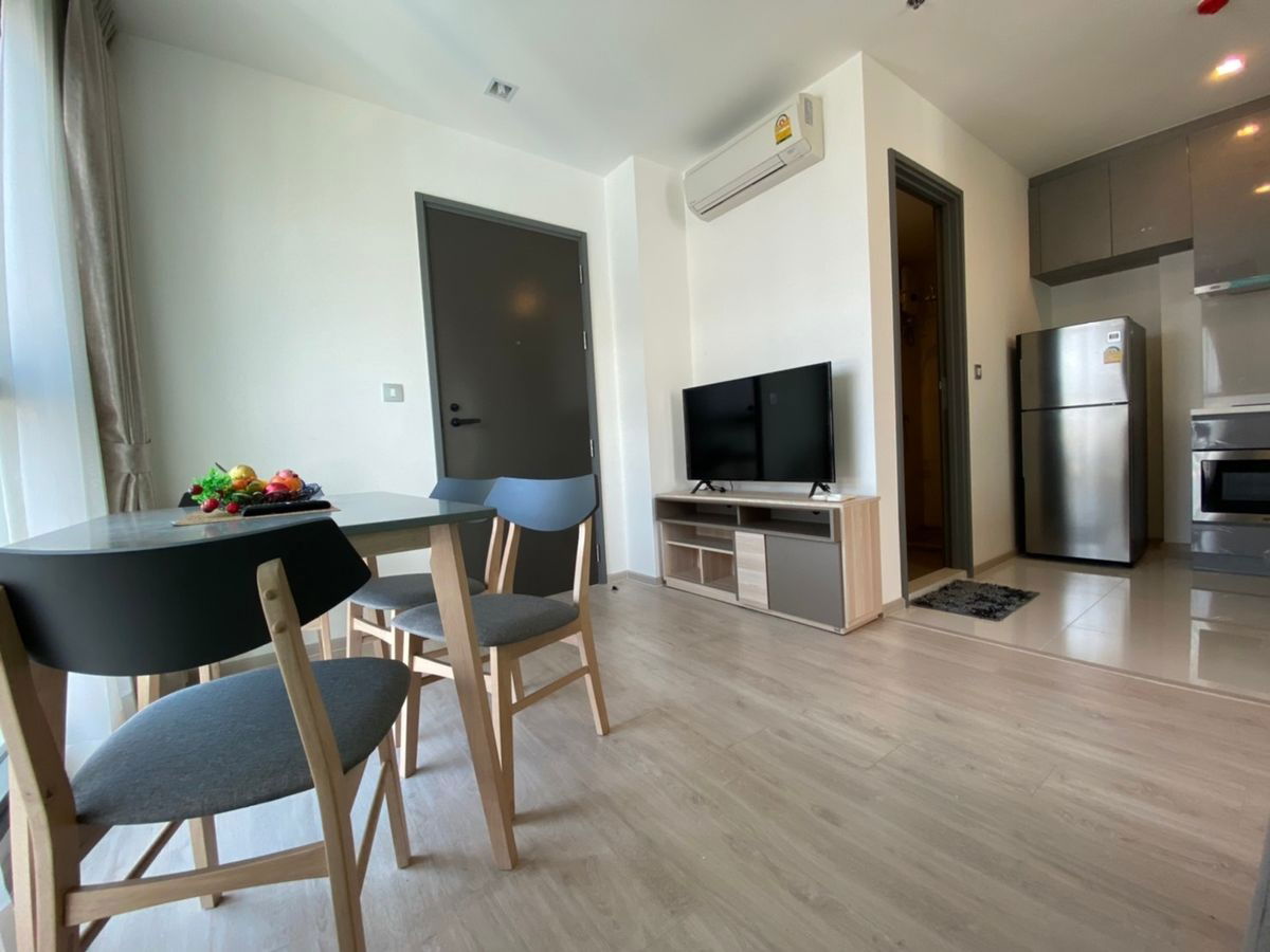 Code: KJ8861  for rent Rhythm Rangnam // Line ID: @kjcondo (with @) //