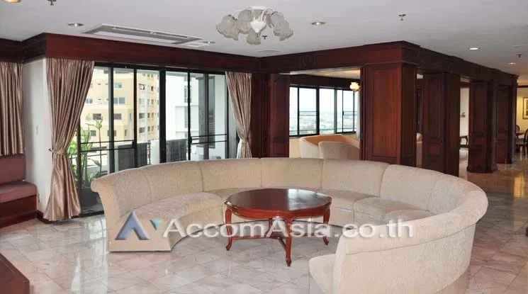 🔼🔽 AccomA 📩 3 BR Condominium @Moon Tower (20442)၊