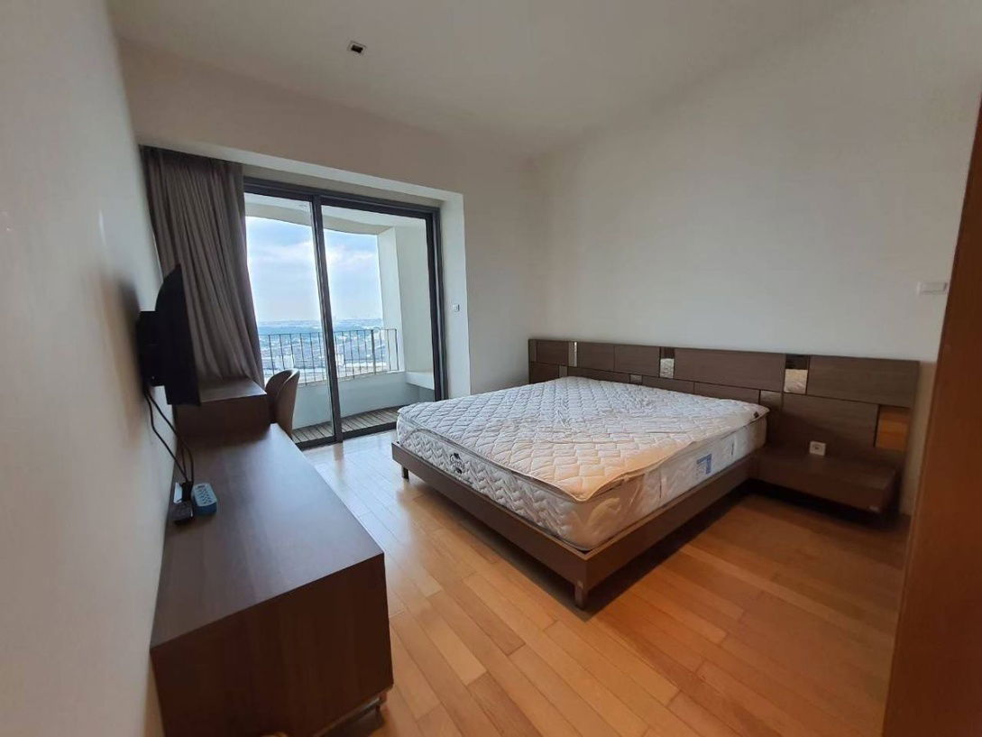 Code: KJ8913  for rent The Pano // Line ID: @kjcondo (with @) //