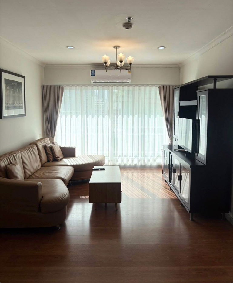 Grand Park                         View