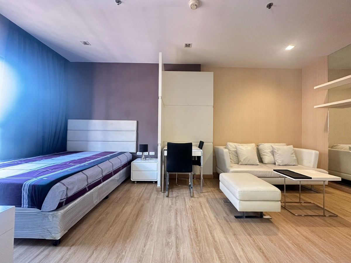Urbano Absolute | Studio for rent Nice View and Good furnished High Floor Near Icon Siam