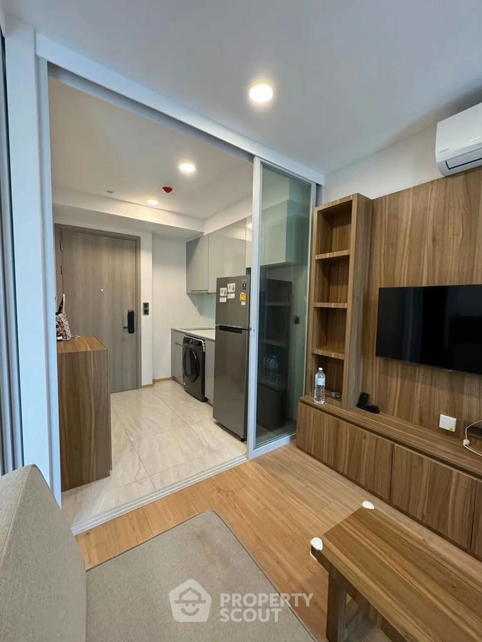 1-BR Condo at Chewathai Residence Thonglor close to Thong Lo (ID 2315606)