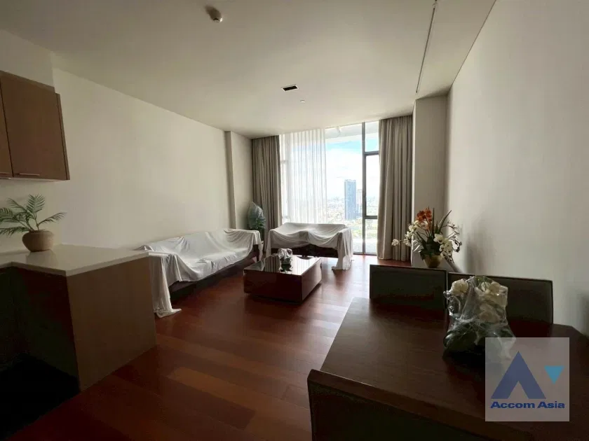 🔼🔽 AccomA 📩 Luxury condo in Sathorn with wide balcony and open city view (AA43928)