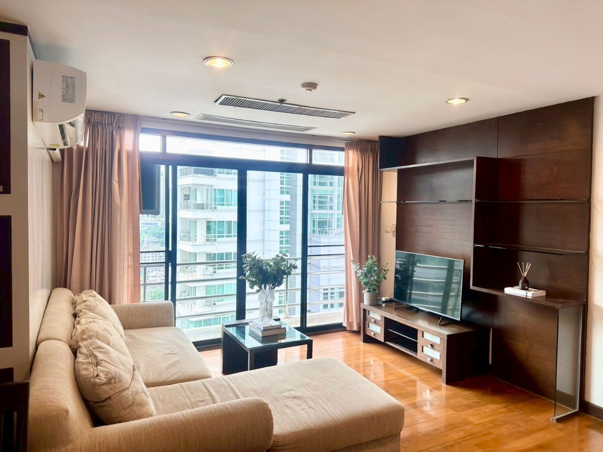 เดอะ รอยัล เพลส 2