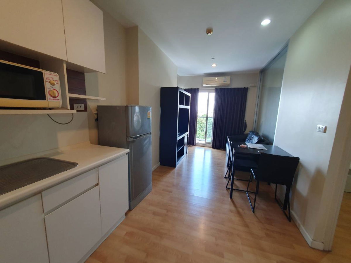 💜💜The Parkland Ngamwongwan💜💜ready to move 099-6545197