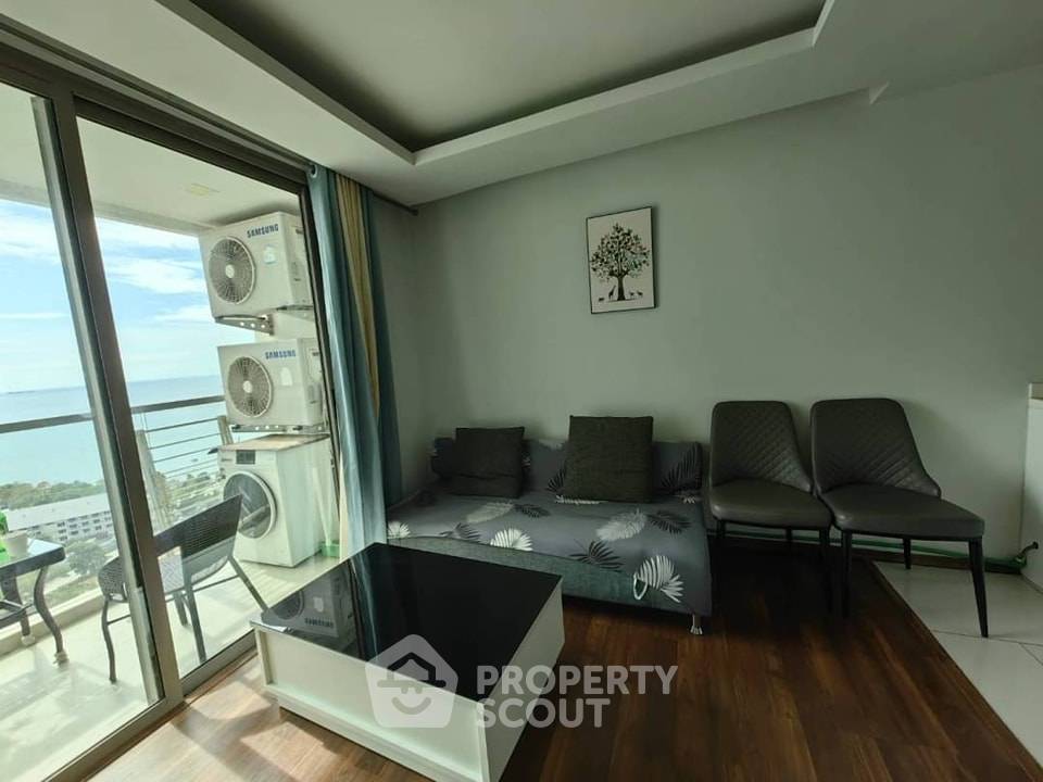 1-BR Condo at The Peak Towers close to Phratamnak (ID 1386092)
