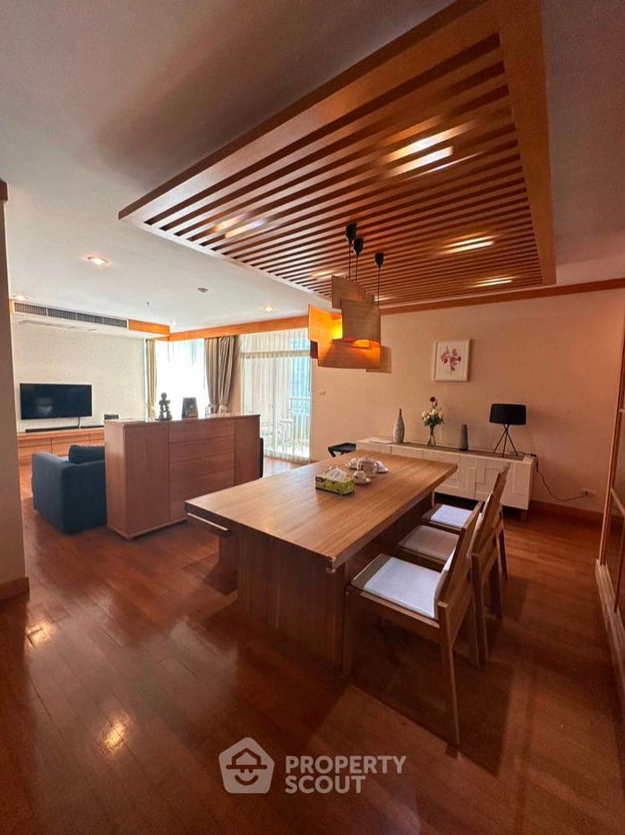 3-BR Condo at Grand Langsuan Condominium near BTS Ratchadamri (ID 1765577)