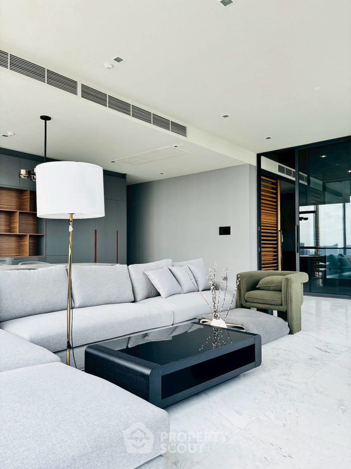 3-BR Condo at The Monument Thonglo close to Thong Lo (ID 2322272)