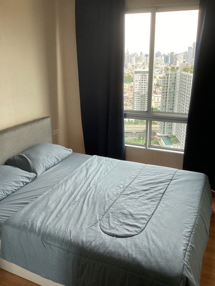 Furnished condo for rent - great view from the 35th floor - 30.18 sq mtrs