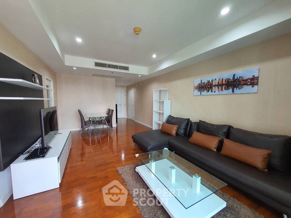 1-BR Condo at Baan Siri 24 near BTS Phrom Phong (ID 1523357)