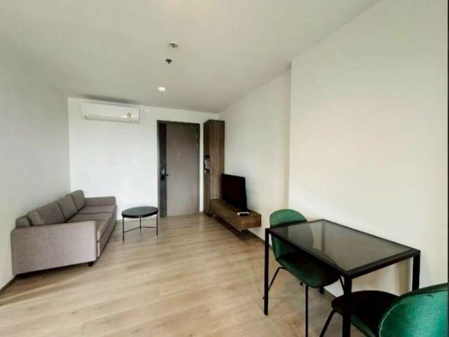 Condo for rent at The Line Phahon Yothin Park, 1 bedroom, 1 bathroom, 41 sq m, 5th floor.