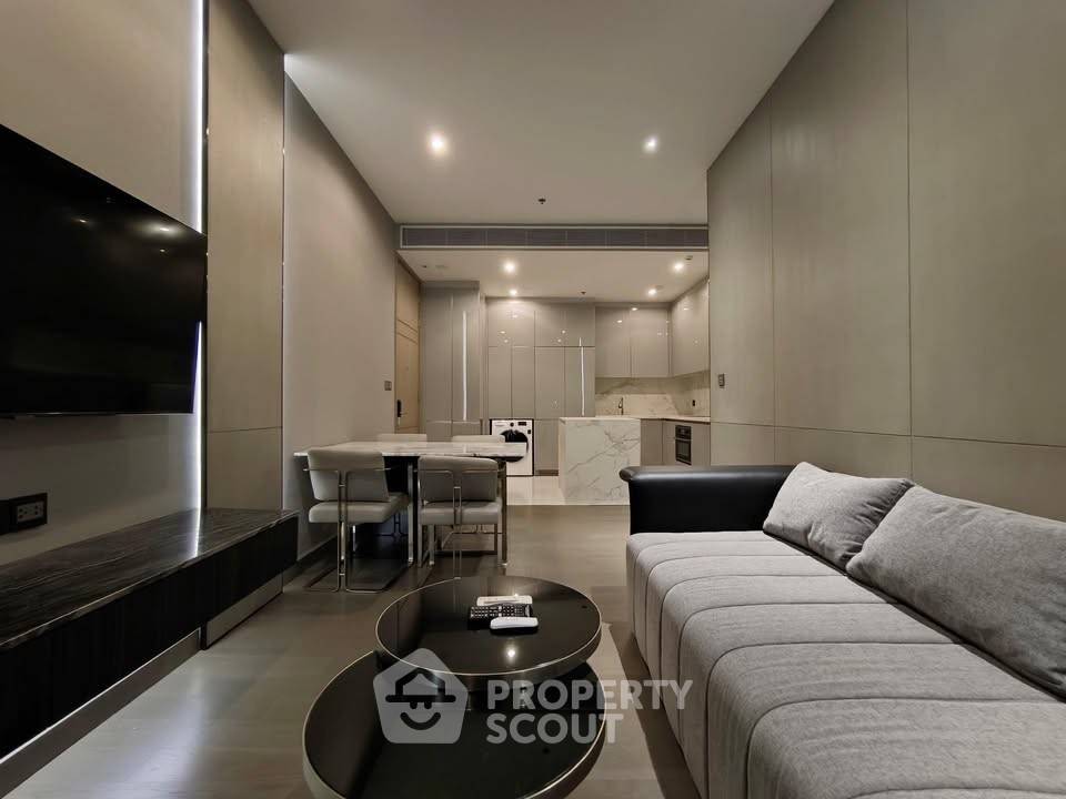 2-BR Condo at The Esse At Singha Complex near MRT Phetchaburi (ID 2073910)